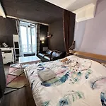 05 Grand Studio Near Chatelet